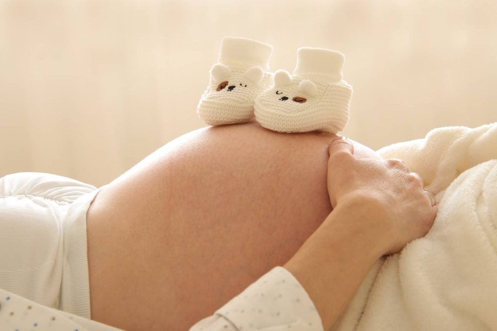 Preguntas frecuentes sobre fisioterapia y embarazo en clínicas H3 Caamaño.